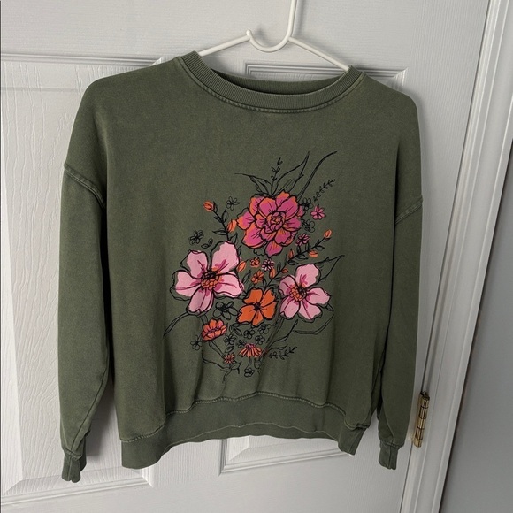 Primark Other - Girls Floral Green Sweatshirt Sz 12